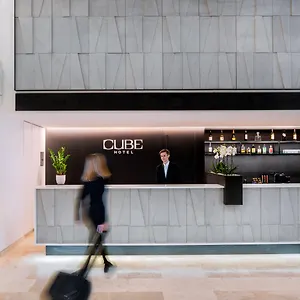 Cube 4* Praga