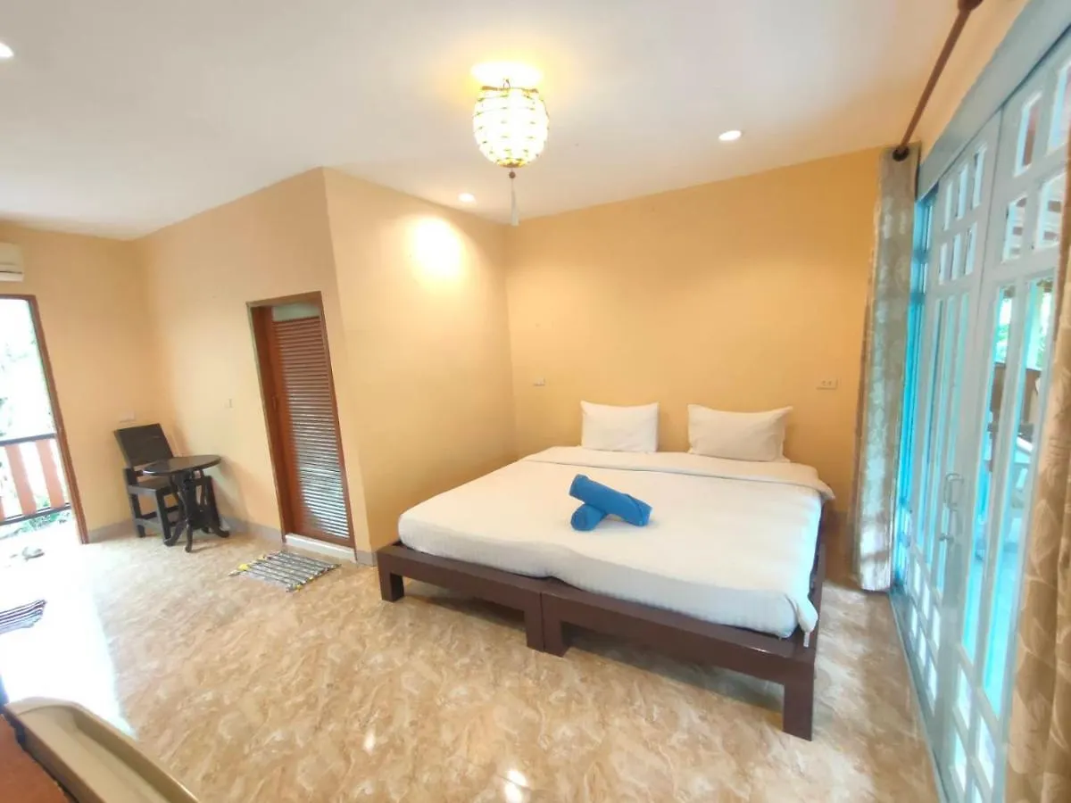 ***  Banana Beach Resort Koh Lanta Thailand
