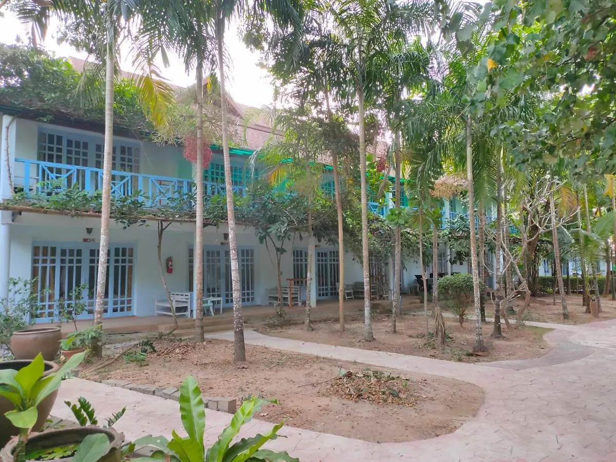 ***  Banana Beach Resort Koh Lanta Thailand